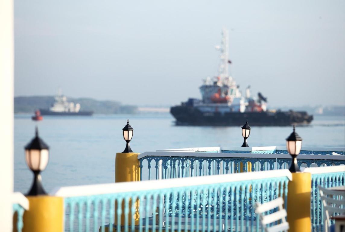 Bloom Boutique Waterfront Fort Kochi Exterior foto